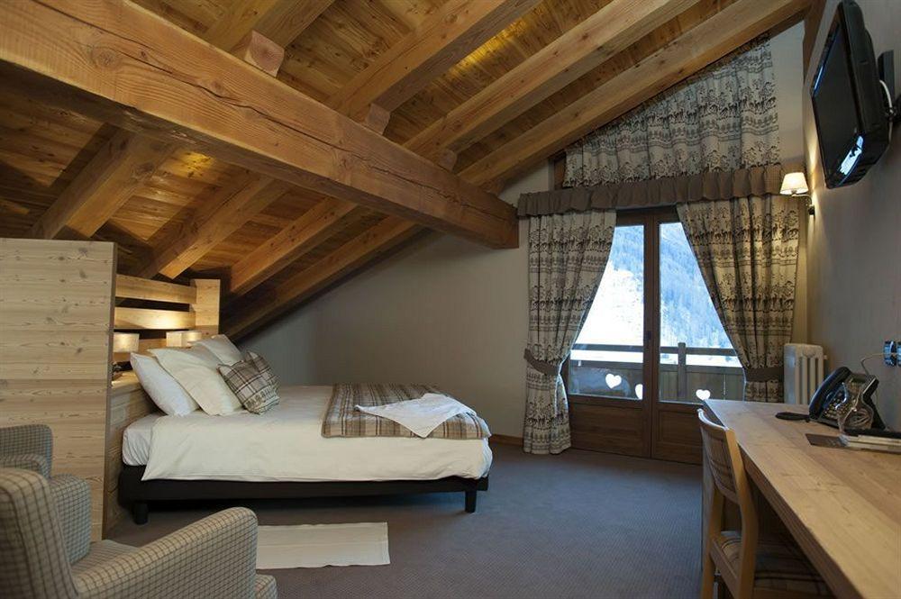 La Madonnina Del Gran Paradiso Wellness Hotel Cogne Exterior foto